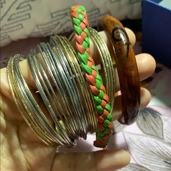 Colorful Women's Jewelry bracelet lots used Japan bought $20 - Picture 2 of 9